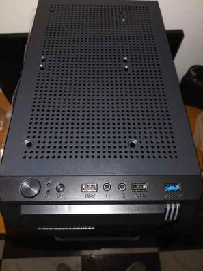 Caja ATX para PC de segunda mano por 20 EUR en Meres en WALLAPOP