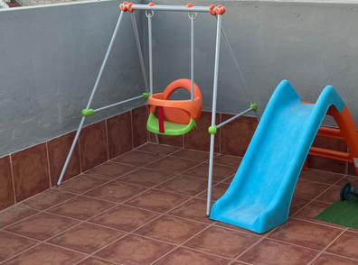 Centro de Diversión Infantil 3 en 1 con Resbaladilla Columpio y