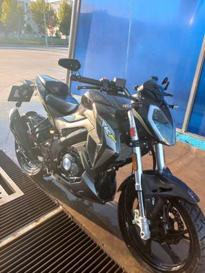 Luz matricula moto modelo PLA, luz de leds de segunda mano por 12 EUR en  Badajoz en WALLAPOP
