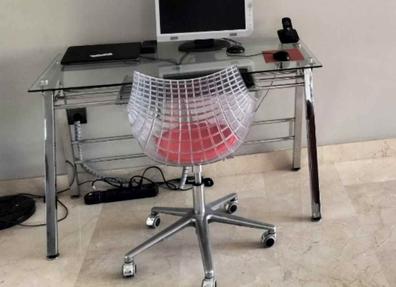 escritorio con bandeja extraible de segunda mano por 20 EUR en Castalla en  WALLAPOP