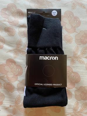 Medias de futbol macron, con amplia variedad de colores.