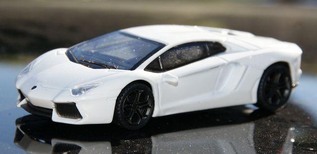 Milanuncios - Lamborghini aventador BLANCO escala 1:43