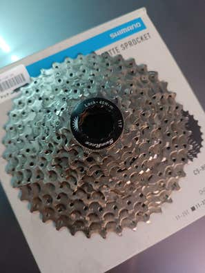 Cassette shimano ultegra 10v 11x28 de segunda mano