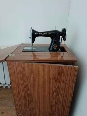 Siete agujas de coser de segunda mano por 10 EUR en Cáceres en