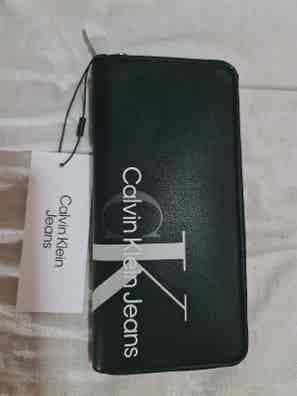 Monederos y targeteros de mujer de mano en Alicante Milanuncios