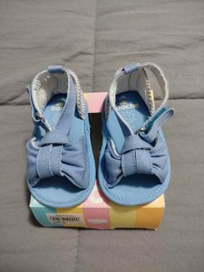 Calzado para bebé niña de segunda mano en Jerez de la Frontera