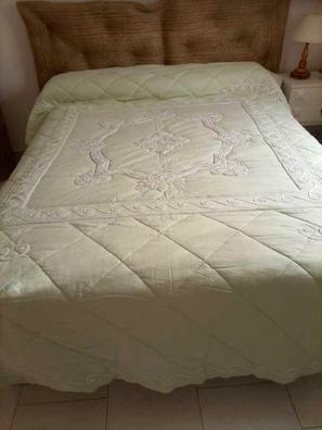 Edredón-colcha cama 135-150 de segunda mano por 20 EUR en Motilla