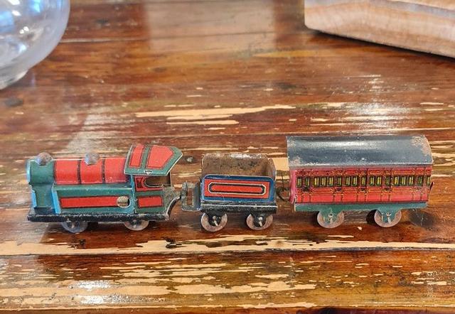 Milanuncios Tren Rico, maquina y vagones