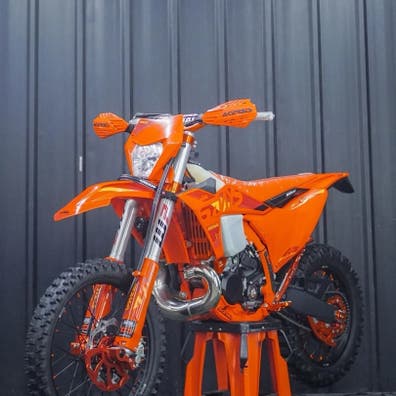 Ktm - EXC six days