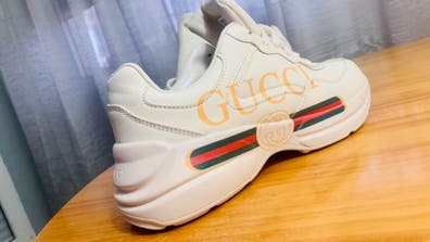 Zapatillas gucci Ropa, zapatos moda de hombre de segunda mano en Alicante | Milanuncios
