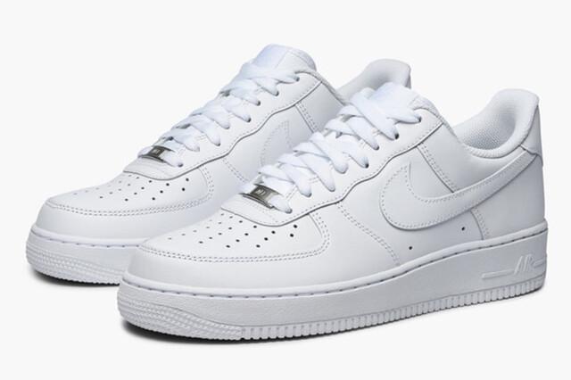 - Nike AIr force I