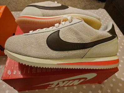 Nike cortez en outlet caja