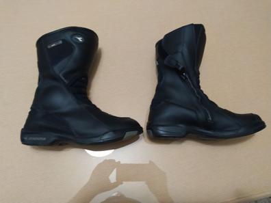 Botas Moto mujer de segunda mano por 23 EUR en Adra en WALLAPOP