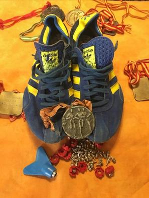 Zapatillas clavos Atletismo de segunda mano por 30 EUR en Goroeta en  WALLAPOP