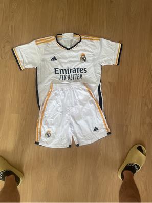Real Madrid Conjunto Niño Camiseta y Pantalón - Vini JR 7 - Segunda  Equipación de la Temporada 2023-2024 - Replica Oficial con Licencia Oficial  - Niño (2 Años) : : Moda