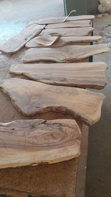Tabla de madera de olivo rústica
