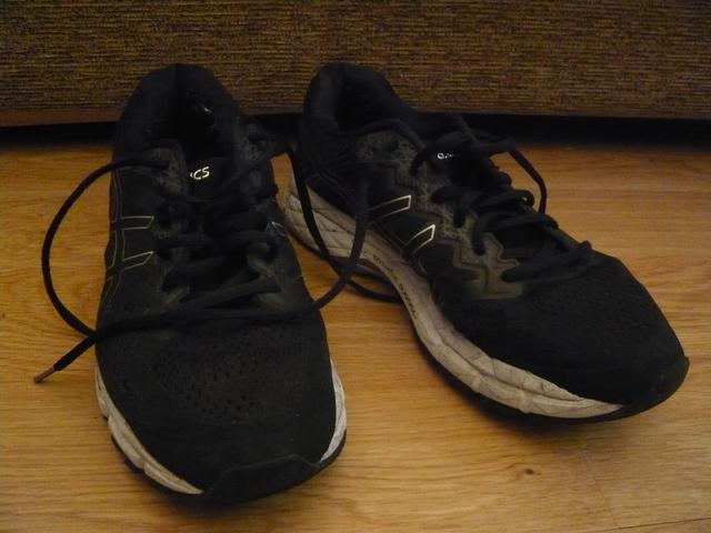 Milanuncios - Zapatillas Asics talla 42