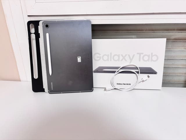 Samsung Galaxy Tab S10 FE Gris