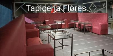 Puff capitone blanco terciopelo - Alquiler de Mobiliario para​ Eventos y  Bodas en Marbella y Málaga
