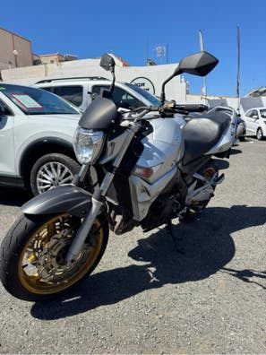 Suzuki - 600 GSR