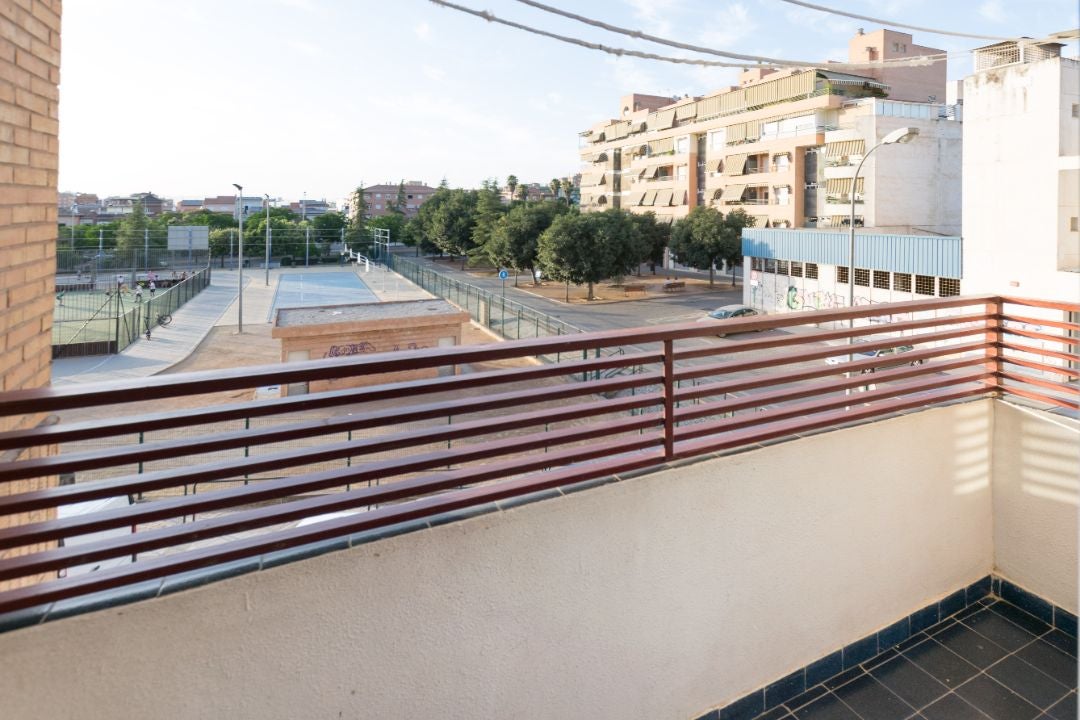 Fotografía del inmueble reportado: 750 €/mes — Granada, Granada