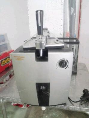 Refrigerador-dispensador de cerveza Koening BW1880