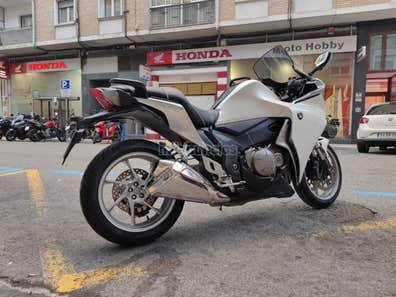 HONDA - VFR 1200 F