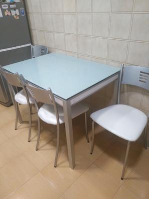 Mesa de cristal SORAYA, estructura 4 patas redondas, medida 120x70 cm