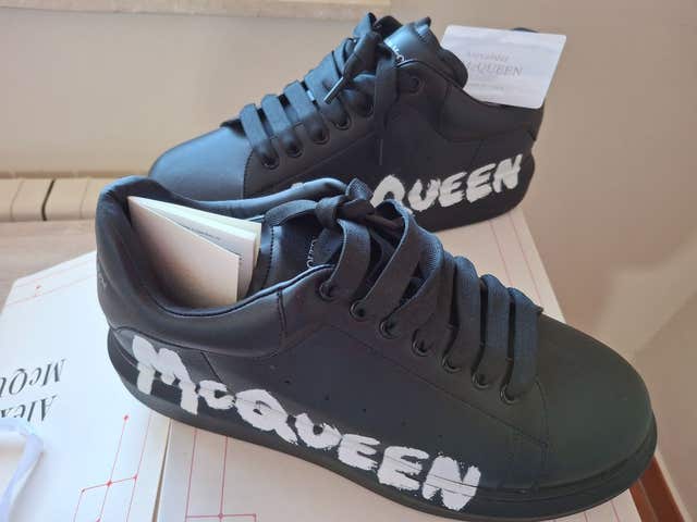 Milanuncios Zapatillas Alexander McQueen negras