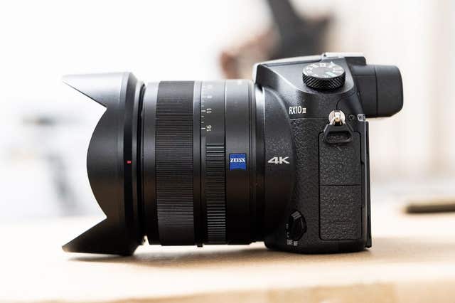 Milanuncios - Camara Sony RX10 II F2.8 24-200mm