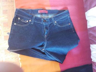 Pantalón tiro alto mezclilla REMATE de Levi's de segunda mano