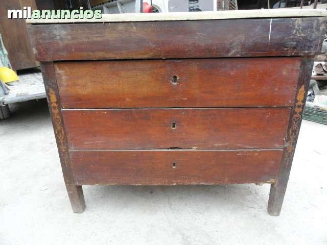 Milanuncios - Antigua comoda para restaurar.