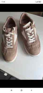 Stradivarius zapatillas retro de segunda mano para mujer Milanuncios