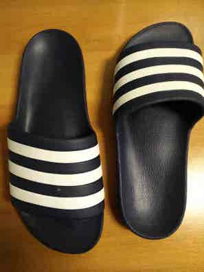Chanclas adidas Moda y complementos de mano barata | Milanuncios
