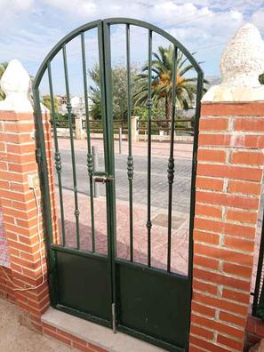▷ Puertas Metálicas en Granada - Decuore