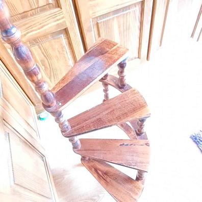 Escalera decorativa de madera Tarifa