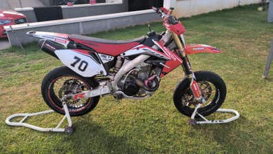Honda - CRF 450 SUPERMOTARD