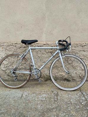 Primera Bicicleta Tipos De Bicicletas Antiguas Bicicleta Antigua