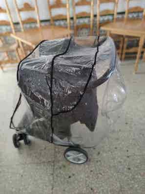 Silla gemelar Ropa, artículos bebé de segunda mano | Milanuncios