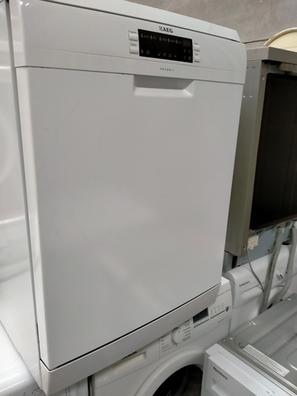 lavavajillas AEG con tercera bandeja de segunda mano por 250 EUR
