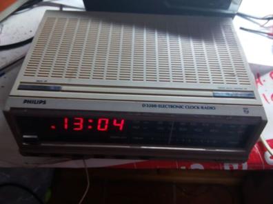 Milanuncios - Antiguo radio despertador Philips 090
