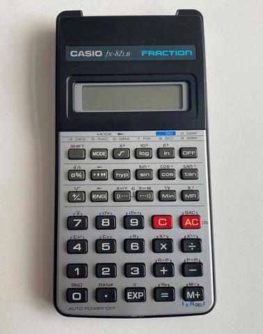 - Calculadora CASIO fx-82lb