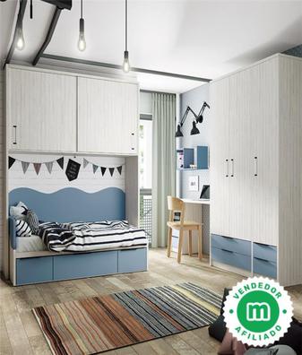 dormitorio con armario puente a medida cabecero tapizado y escritorio con  cajones