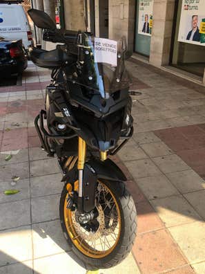 Voge - 625 DSX - NEGRA