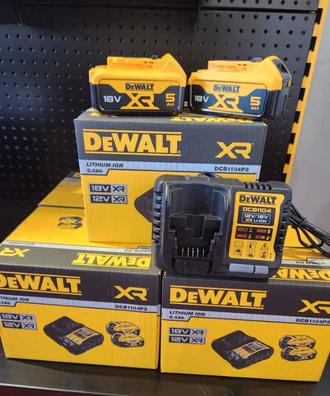 DCB1104P2-QW  Batería y cargador DeWALT Li-Ion de 18V 5Ah, para