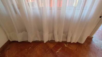 Diez cortinas y visillos para controlar el flujo de luz natural en la  habitación de matrimonio