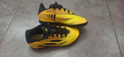 Botas fútbol multitaco Adidas de segunda mano por 20 EUR en Meco