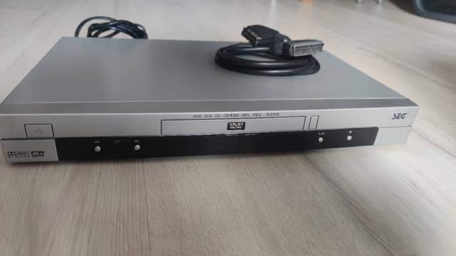 Milanuncios - DVD SEG DivX salida 5.1 + mando y cables