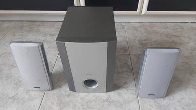 Sistema de altavoces amplificados con columnas de sonido de 820W