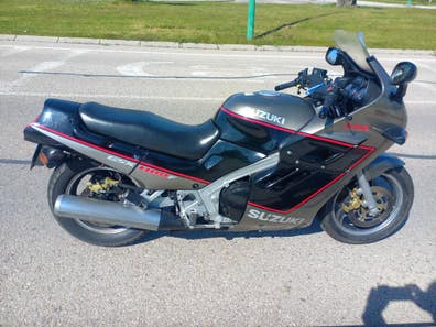 Suzuki - gsx 1100 f